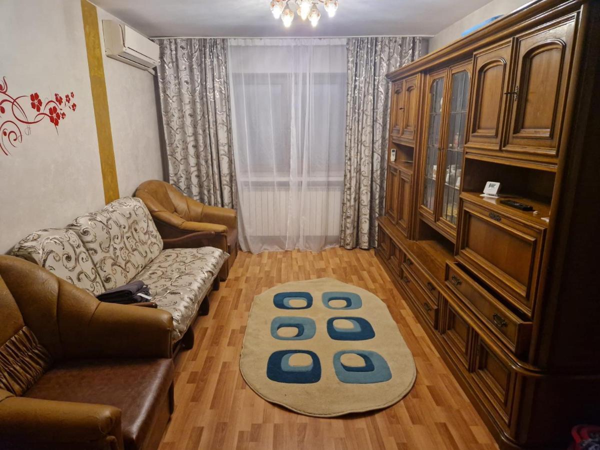 Апартаменты Apartament Victoria Тыргу-Жиу Экстерьер фото
