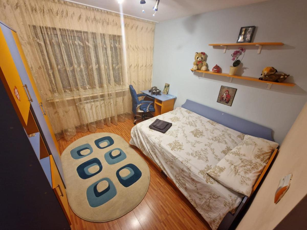 Апартаменты Apartament Victoria Тыргу-Жиу Экстерьер фото